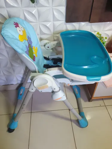 Cadeira de refeição pra seu bebê,chicco polly.