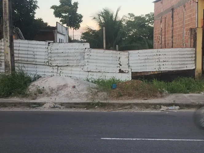 Terreno a Venda na Avenida das Flores, Cidadão 7 Nova Cidade 