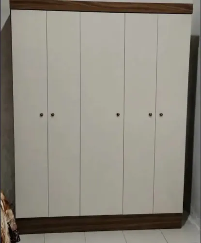 Guarda roupa 5 portas