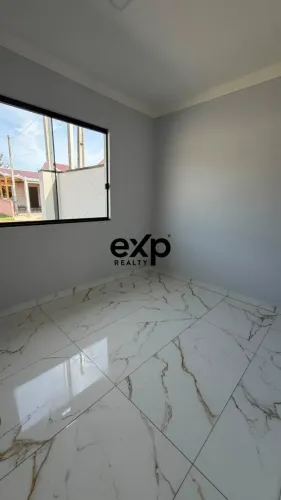 Casa com 3 quartos e suíte em condomínio no Bairro Nações - Fazenda Rio Grande