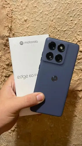 EDGE 60 FUSION 256GB COMPLETO COM NOTA E AINDA NA GARANTIA ATE NOVEMBRO