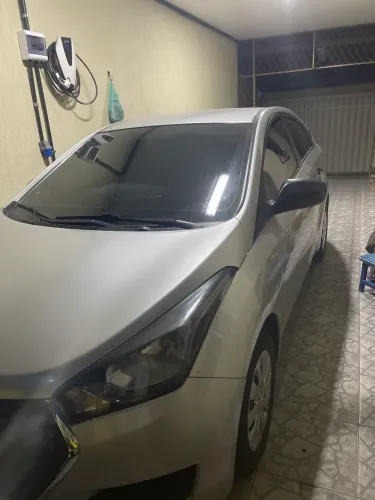 Hyundai HB20S Unique 1.0 Flex 12V Mec. 2019