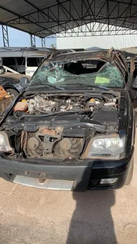 Sucata de s10 2.8 4x4 2011 diesel pra retirar peças