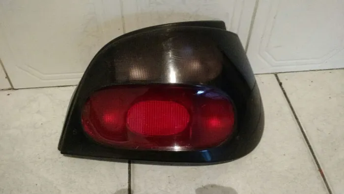 Lanterna traseira Direita Renault Megane hatch 96 97