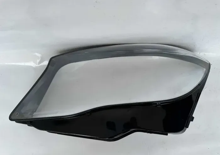 Lente Farol Esquerdo Mercedes Benz Gla180 Gla200 