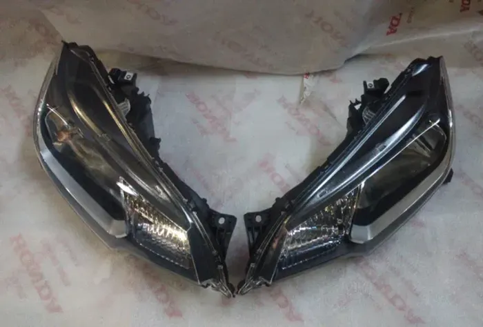Par de farol Honda Fit todos os anos