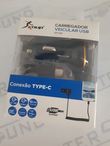 Kit carregador veicular.  Com uma entrada usb, Cabo fixo, com entrada tipoC. Novo.