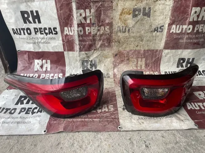 par de lanternas Fiat toro
