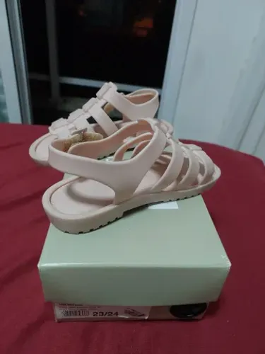 Mini melissa