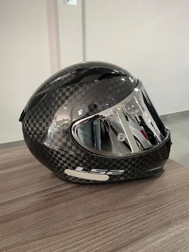 Capacete LS2 carbon