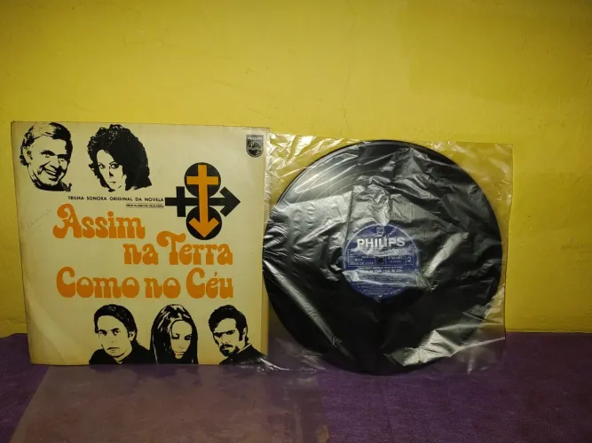 Lp disco de vinil Trilha Novela Assim na Terra cono no Ceu, ano 1970, bom estado.