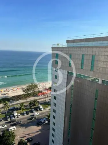 Oportunidade no condomínio Barra Palace