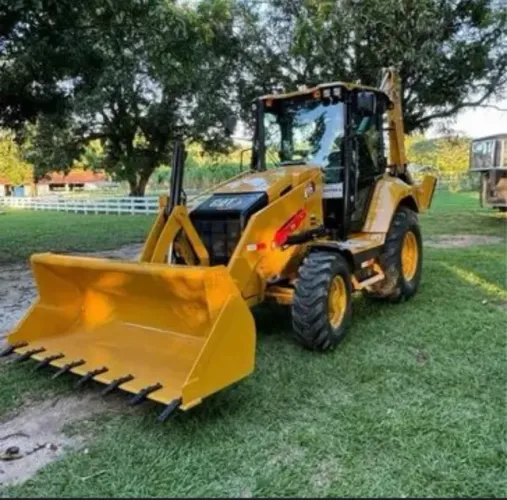 RETROESCAVADEIRA CATERPILLAR 416