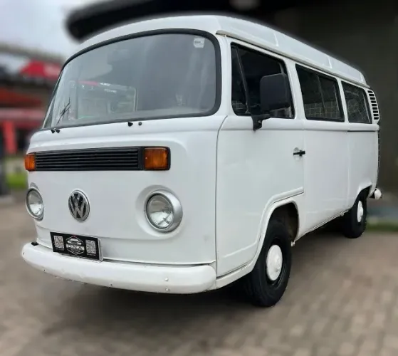 VOLKSWAGEN KOMBI - STANDARD - LOTACAO - ESCOLAR - MOTOR 1.600 GASOLINA