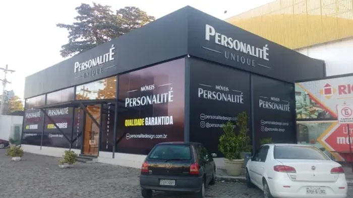 Aplicador Profissional de papel de parede , pisos , adesivos e lonas