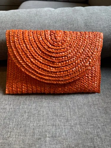 Carteira de palha coral ( nunca usada)