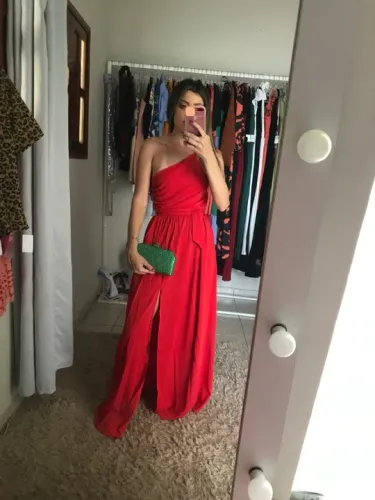 Vestido longo vermelho de festa + clutch