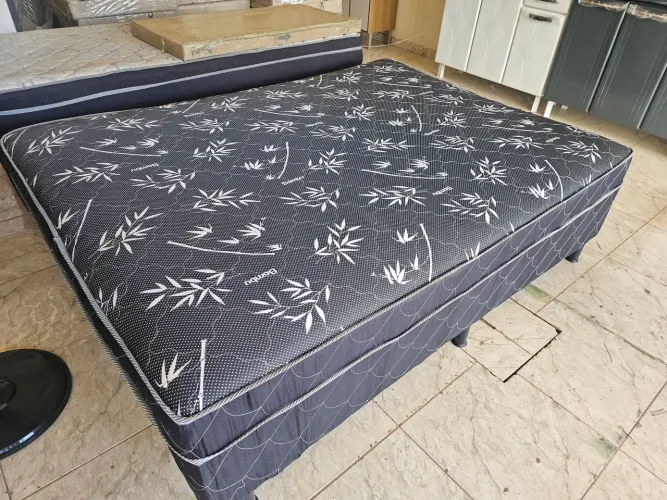Cama de casal molas nova