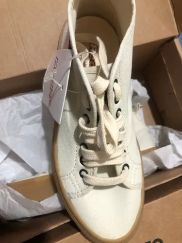 Tênis Redley novo, tamanho 36.