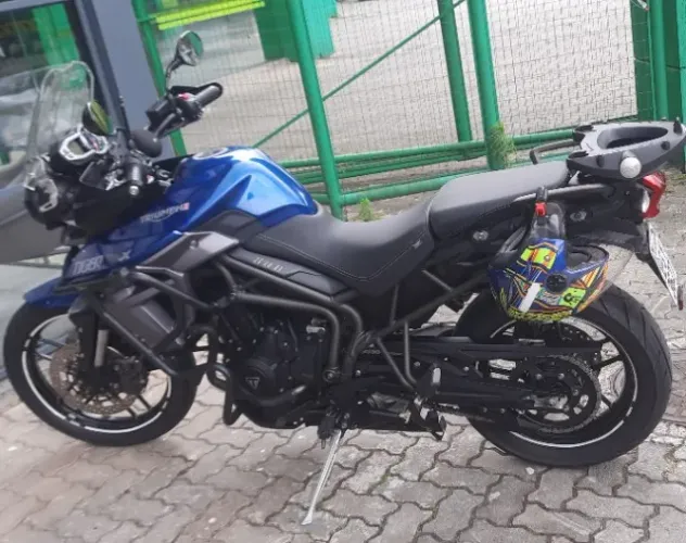 Tiger 800 XRX muito nova