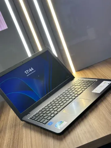 Notebook ASUS X543M  Intel Celerom N420 1.10Ghz 10 GERACAO 8GB ram  240GB SSD GARANTIA