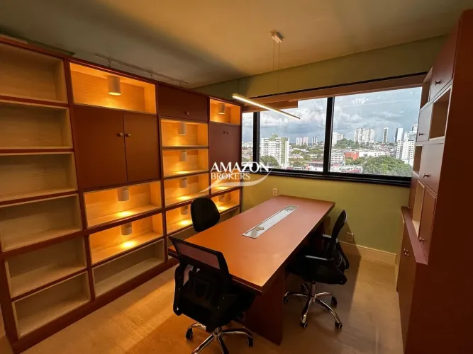 Edifício First Tower Vieiralves - 56 m2 - Sala comercial - Vendo