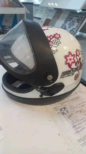 Capacete usado & barato 