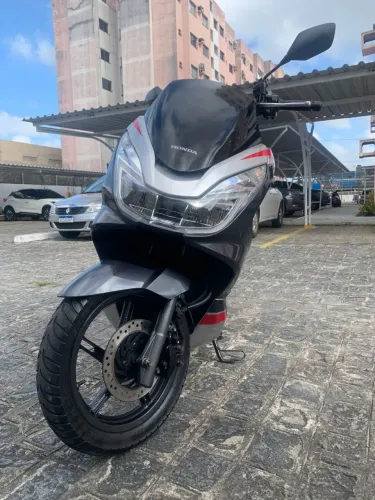Pcx Sport 2018 a venda
