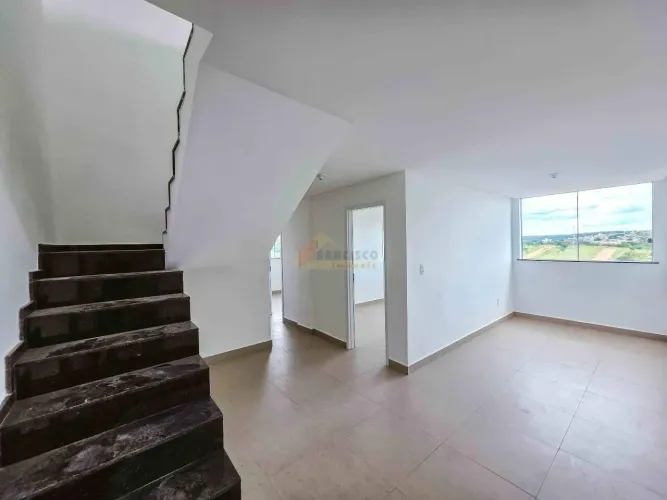 Apartamento Cobertura à venda, 3 quartos, 1 suíte, 3 vagas, Interlagos - Divinópolis/MG