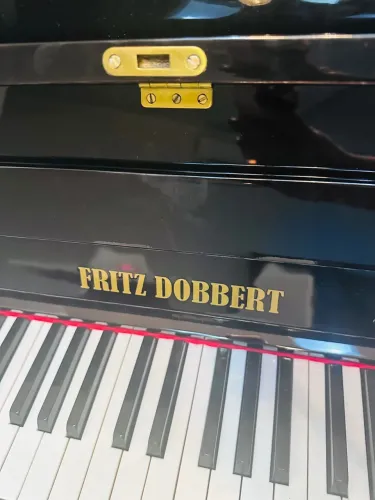 Piano Fritz Dobbert - Excelente estado