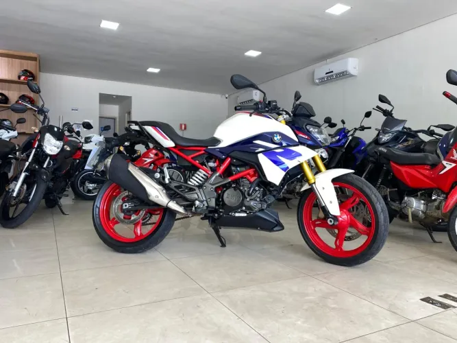 BMW G 310 R 300 cc 