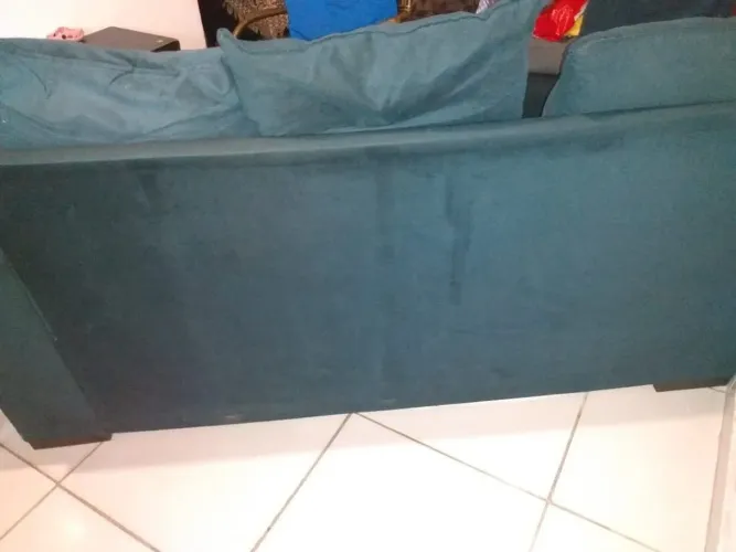 Sofá em L com 5 lugares