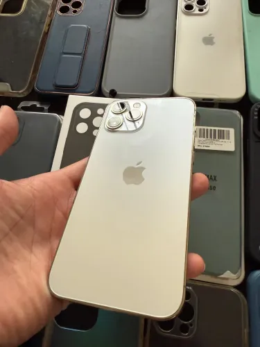 iPhone 12 Pro Max dourado - usado (NÃO ACEITO TROCA)