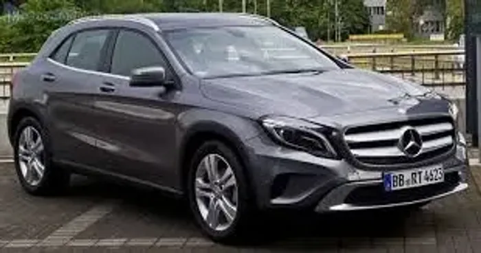 Sucata mercedes gla200 2015
