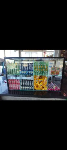 Expositor de Vidro para Lojas e Comércios