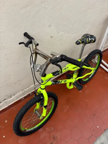 Bicicleta bmx aro 20 dnz