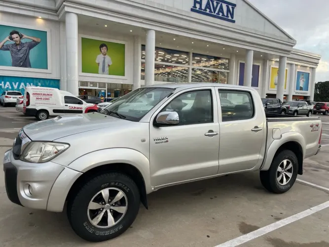 Toyota Hilux CD SRV D4-d 4X4 3.0 TDI Diesel AUT 2010