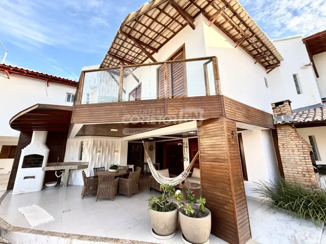 Júnior Creci 4745 - 84 99922.4172 - Casa Duplex à Beira-mar c/ 5 suítes - R$ 1.800.000 - T