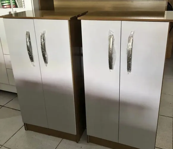 Armário/multiuso com Detalhes