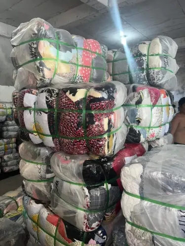 LOTE DE ROUPAS NO ATACADO - IDEAL PARA BRECHÓS E REVENDEDORES