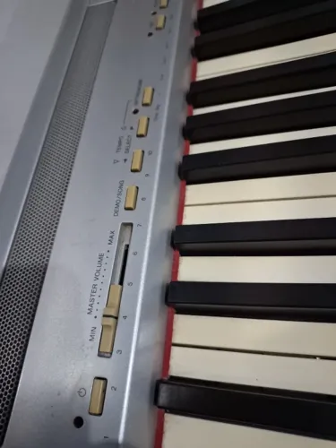 Piano digital Yamaha P 95 88 teclas