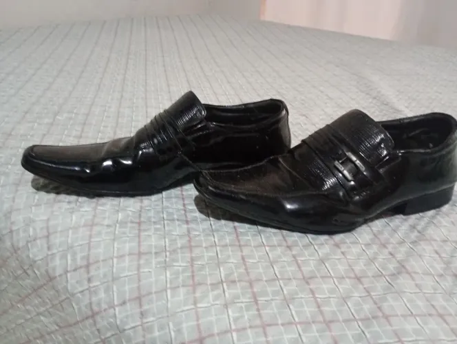 Sapato semi novo