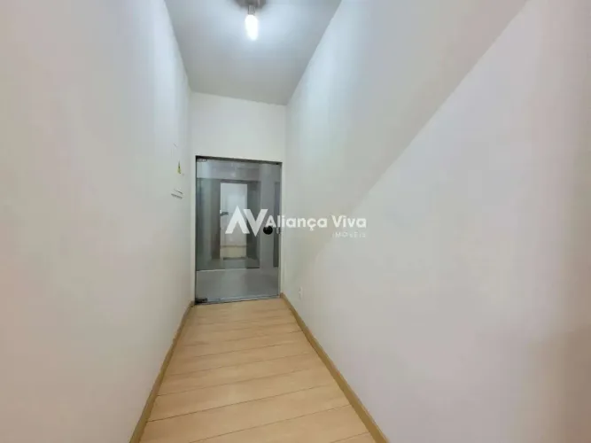 Sala comercial com vaga no Coração de Copacabana