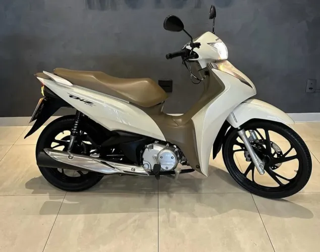 Honda Biz 2021 125+ Única Dona