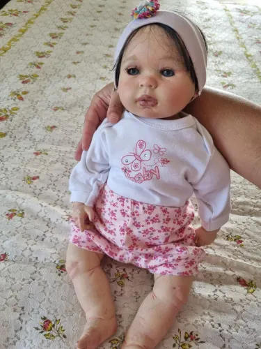 Linda Boneca Bebê Reborn