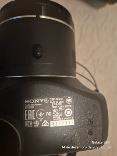 Câmera Sony DSC H300
