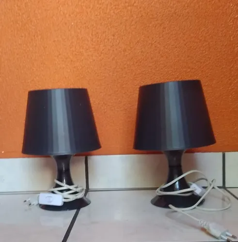 Vendo  2 abajur 