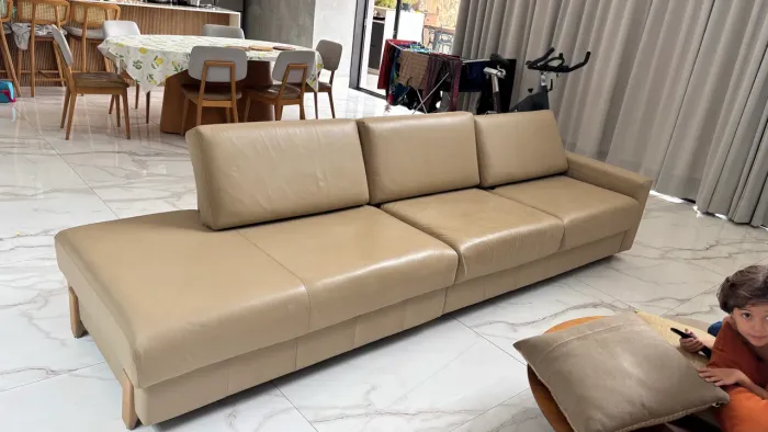 Sofá líder em couro luxo novo