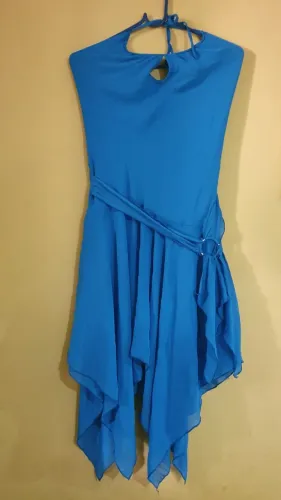 Vestido de Festa com amarração no pescoço