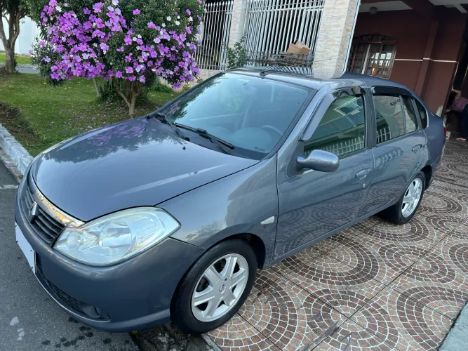 Renault Symbol Privilège Hi-flex 1.6 16V 4P 2011